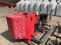 Volkswagen 4-cil dieselmotor met hydrauliektank - afbeelding 8 van  9