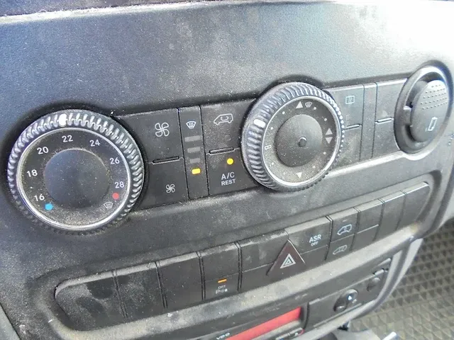 Volkswagen 50 2.0 tdi l2h1 v-982-hp - afbeelding 3 van  14