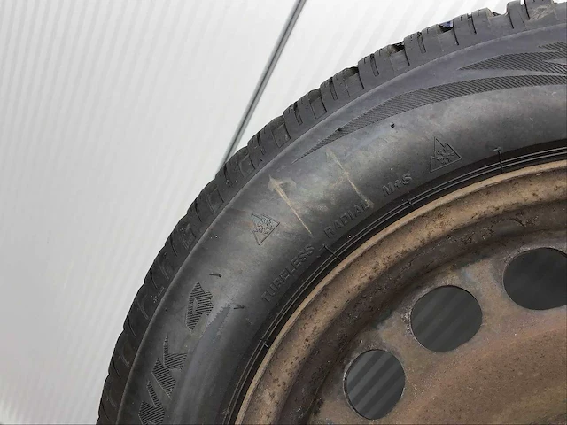 Volkswagen 5x112 16inch winterset (4x) - afbeelding 4 van  6