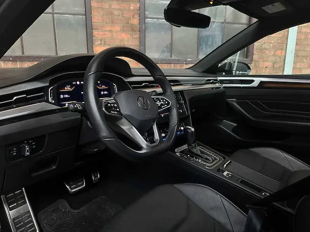 Volkswagen arteon 2.0t r-line 4motion 190pk 2021 - afbeelding 28 van  70