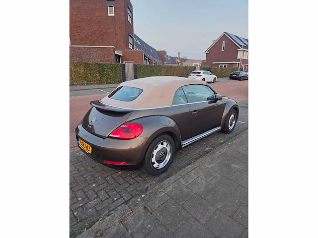 Volkswagen beetle cabriolet 1.2 tsi design bluemotion, 7-xhj-83 - afbeelding 31 van  35