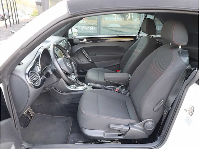 Volkswagen beetle cabriolet 1.2 tsi design bluemotion automaat 2018 - afbeelding 11 van  35