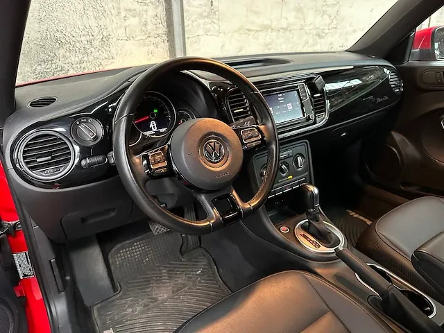 Volkswagen beetle s 2.0 122pk 2018 - afbeelding 19 van  42