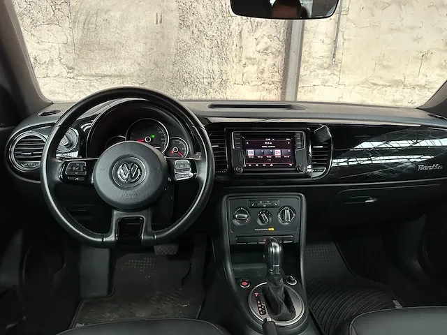 Volkswagen beetle s 2.0 122pk 2018 - afbeelding 20 van  42