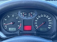 Volkswagen bora 2.0 car 2002 | 65-hv-ld - afbeelding 4 van  24