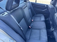 Volkswagen bora 2.0 car 2002 | 65-hv-ld - afbeelding 13 van  24