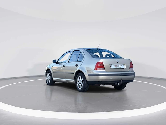 Volkswagen bora 2.0 car 2002 | 65-hv-ld - afbeelding 19 van  24