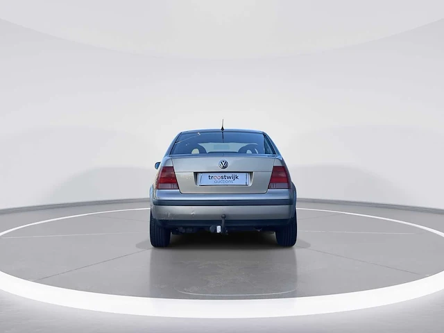 Volkswagen bora 2.0 car 2002 | 65-hv-ld - afbeelding 20 van  24