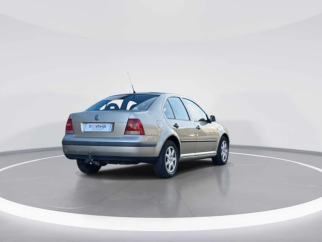 Volkswagen bora 2.0 car 2002 | 65-hv-ld - afbeelding 21 van  24