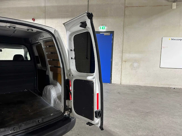 Volkswagen caddy 1.6 tdi 75pk 2011, 1-vpk-48 - afbeelding 17 van  34