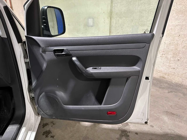 Volkswagen caddy 1.6 tdi 75pk 2011, 1-vpk-48 - afbeelding 25 van  34