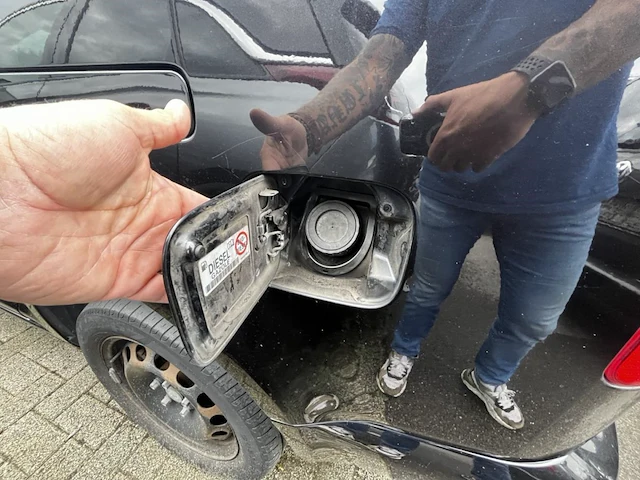 Volkswagen caddy, 2010 - afbeelding 10 van  35