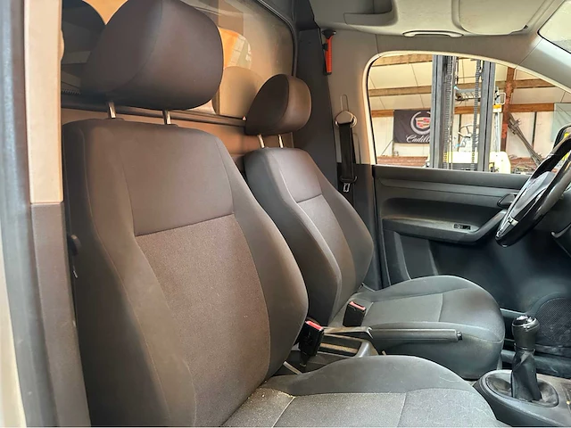 Volkswagen caddy 2014 diesel - afbeelding 8 van  39