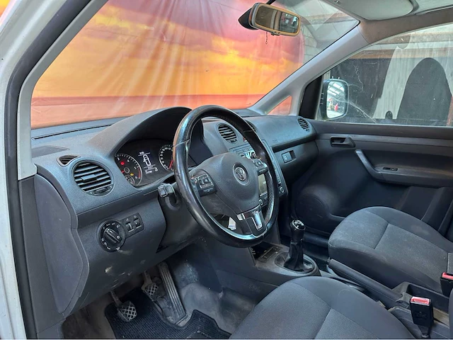 Volkswagen caddy 2014 diesel - afbeelding 17 van  39