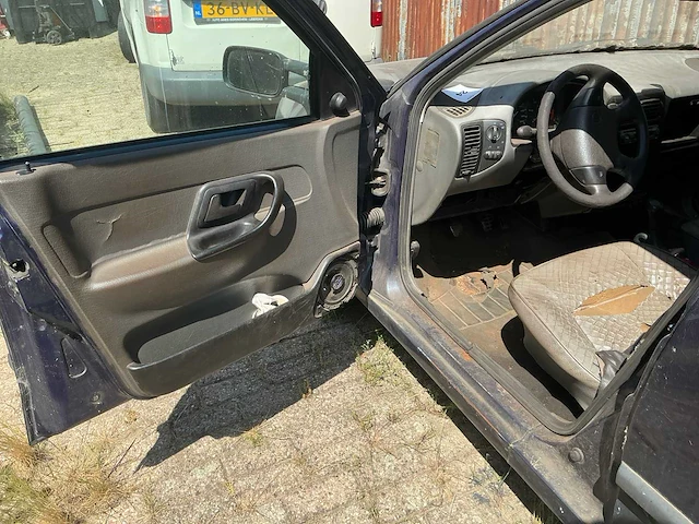 Volkswagen caddy bedrijfswagen (19-vs-pp) - afbeelding 12 van  16