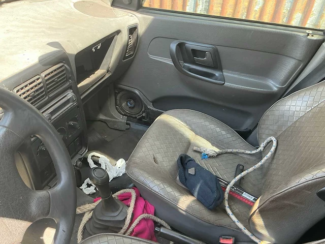 Volkswagen caddy bedrijfswagen (19-vs-pp) - afbeelding 16 van  16