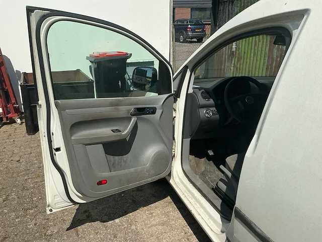 Volkswagen caddy bedrijfswagen (36-bv-kl) - afbeelding 12 van  17
