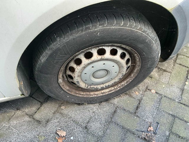 Volkswagen caddy bedrijfswagen (36-bv-kl) - afbeelding 4 van  34