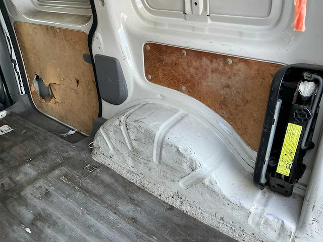 Volkswagen caddy bedrijfswagen (36-bv-kl) - afbeelding 16 van  34