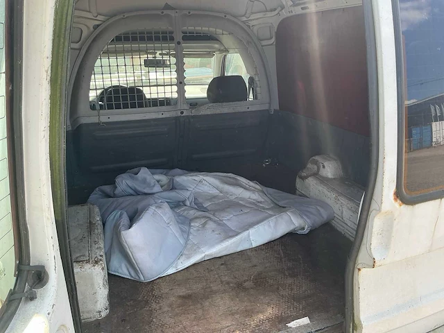 Volkswagen caddy bedrijfswagen (62-vt-zl) - afbeelding 7 van  24