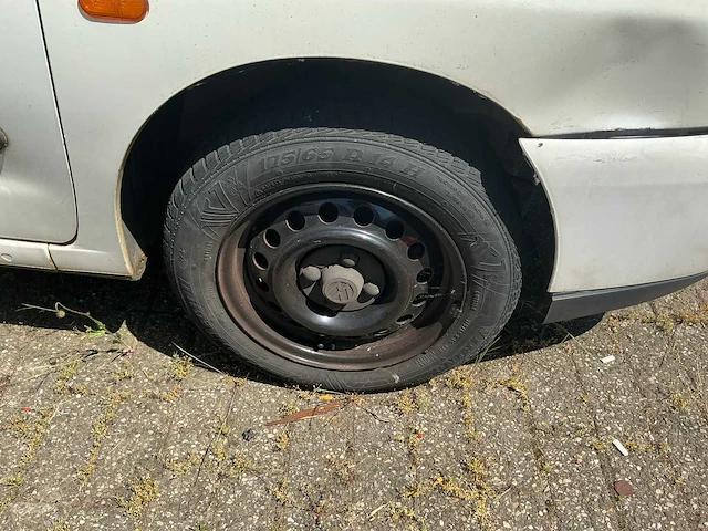 Volkswagen caddy bedrijfswagen (62-vt-zl) - afbeelding 15 van  24