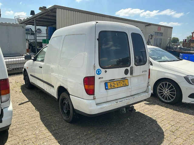 Volkswagen caddy bedrijfswagen (62-vt-zl) - afbeelding 21 van  24