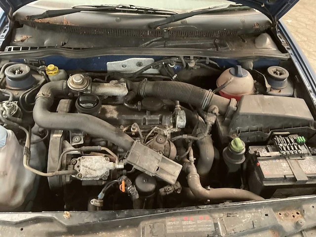 Volkswagen caddy bedrijfswagen - afbeelding 4 van  13