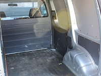Volkswagen caddy tdi met kenteken 2-vvf-28. btw voertuig. datum eerste toelating 11-04-2012. - afbeelding 5 van  13