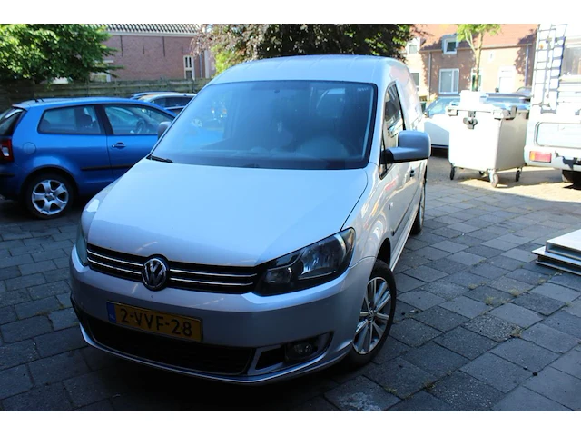 Volkswagen caddy tdi met kenteken 2-vvf-28. btw voertuig. datum eerste toelating 11-04-2012. - afbeelding 6 van  13