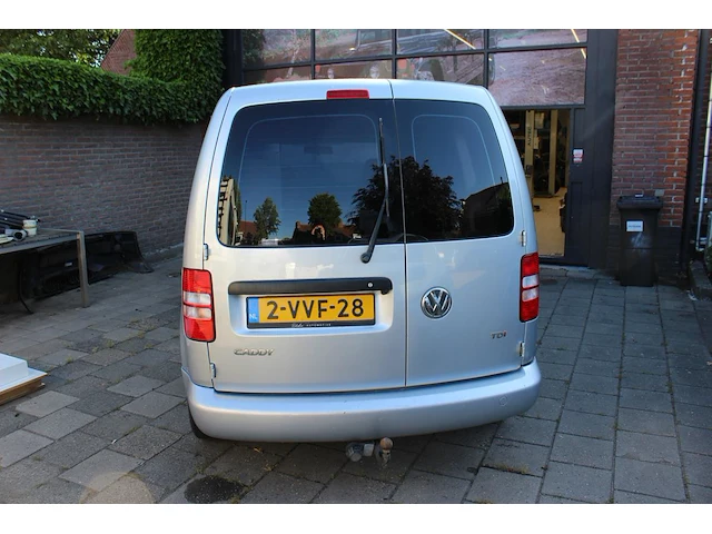 Volkswagen caddy tdi met kenteken 2-vvf-28. btw voertuig. datum eerste toelating 11-04-2012. - afbeelding 8 van  13