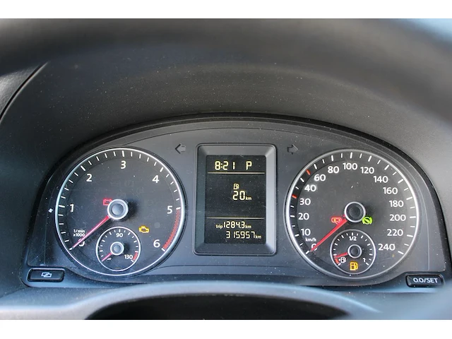 Volkswagen caddy tdi met kenteken 2-vvf-28. btw voertuig. datum eerste toelating 11-04-2012. - afbeelding 12 van  13