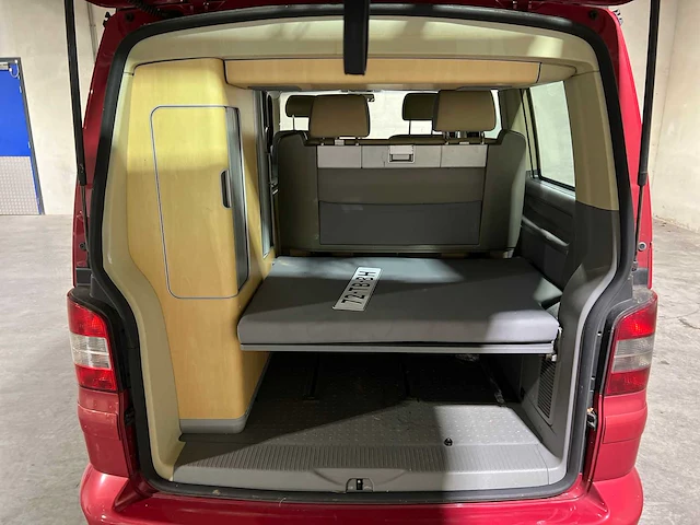 Volkswagen california 2.5 camper (hefdak) 174pk 2005 (automaat), 72-tb-bh youngtimer - afbeelding 19 van  43