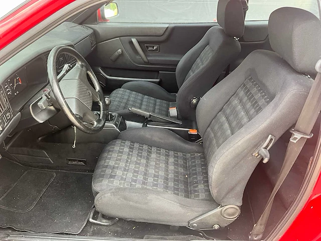 Volkswagen corrado g60 personenauto - afbeelding 9 van  21