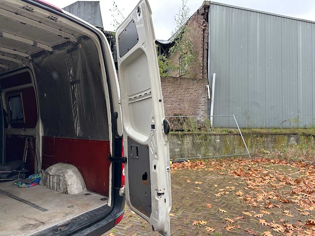 Volkswagen crafter 2.5 tdi l2h2 109pk 2008, ts-791-b - afbeelding 13 van  28