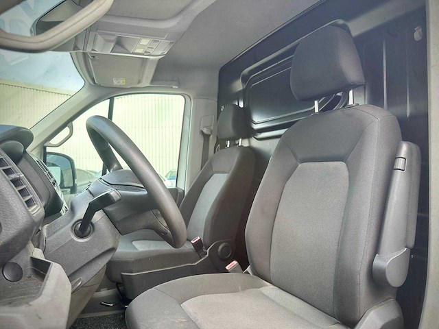 Volkswagen crafter 30 2.0 tdi l3h2 highline, v-102-vf - afbeelding 9 van  13
