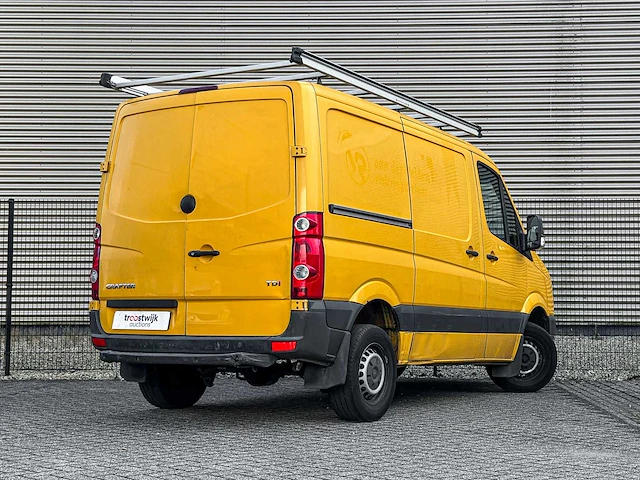Volkswagen crafter 35 2.0 tdi bmdc 136pk 2015, vl-374-h bedrijfswagen - afbeelding 32 van  35