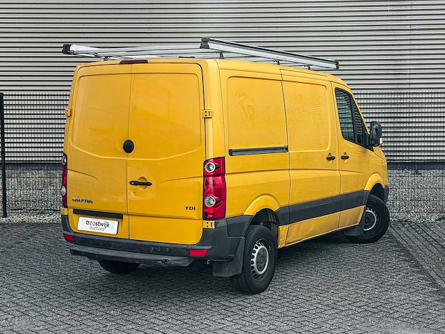 Volkswagen crafter 35 2.0 tdi bmdc 136pk 2015, vl-374-h bedrijfswagen - afbeelding 33 van  35
