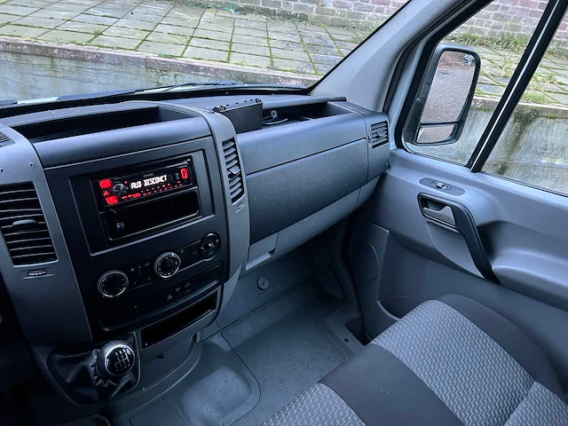 Volkswagen crafter 35 2.0 tdi l2h1 109pk 2013, vd-764-p - afbeelding 10 van  35