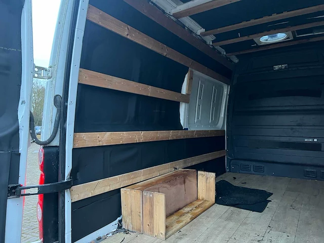 Volkswagen crafter 35 2.0 tdi l2h1 109pk 2013, vd-764-p - afbeelding 20 van  35