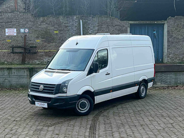 Volkswagen crafter 35 2.0 tdi l2h1 109pk 2013, vd-764-p - afbeelding 12 van  35
