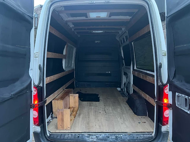 Volkswagen crafter 35 2.0 tdi l2h1 109pk 2013, vd-764-p - afbeelding 18 van  35
