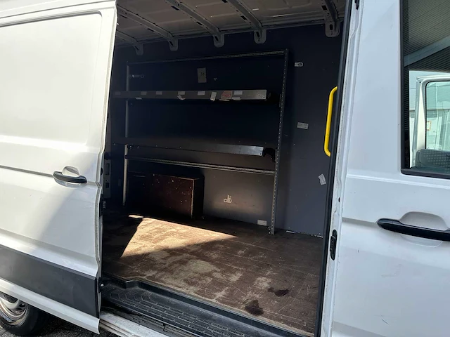 Volkswagen crafter 35 2.0 tdi l3h3 140pk 2019, vrx-19-r bedrijfswagen - afbeelding 18 van  30