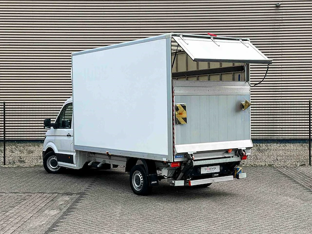 Volkswagen crafter 35 2.0 tdi l4 177pk 2018, vnn-83-d bedrijfswagen - afbeelding 2 van  27