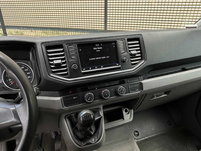 Volkswagen crafter 35 2.0 tdi l4 177pk 2018, vnn-83-d bedrijfswagen - afbeelding 10 van  27