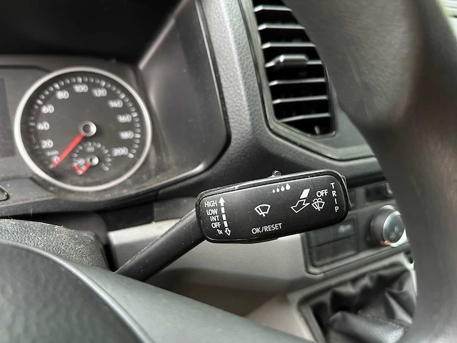 Volkswagen crafter 35 2.0 tdi l4 el highline 177pk 2018, v-106-nz bedrijfswagen - afbeelding 11 van  35