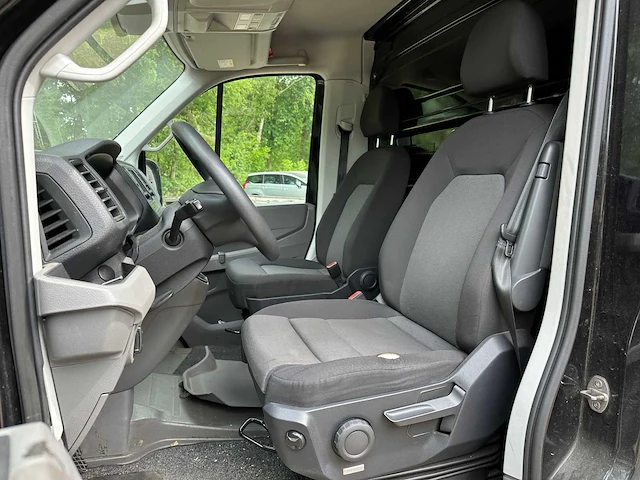 Volkswagen crafter 35 2.0 tdi l4 el highline 177pk 2018, v-106-nz bedrijfswagen - afbeelding 15 van  35