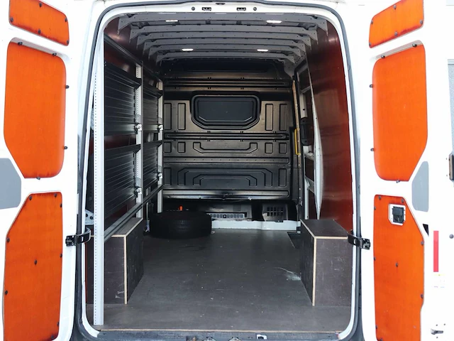 Volkswagen crafter 35 2.0 tdi l5h3 comfortline van | vht-30-t - afbeelding 3 van  26