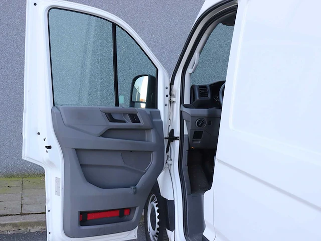 Volkswagen crafter 35 2.0 tdi l5h3 comfortline van | vht-30-t - afbeelding 6 van  26