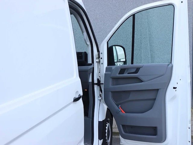 Volkswagen crafter 35 2.0 tdi l5h3 comfortline van | vht-30-t - afbeelding 7 van  26