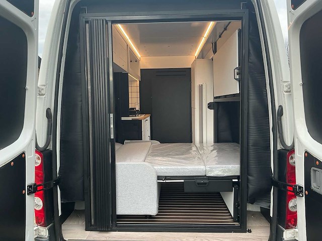 Volkswagen crafter tdi l2h2 camper bus hzg-42-r - afbeelding 25 van  78